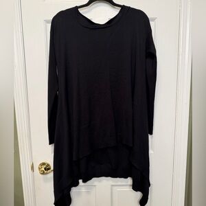 Devotion by Cyrus Black Long Sleeve Tunic Top NWT Size Large‎